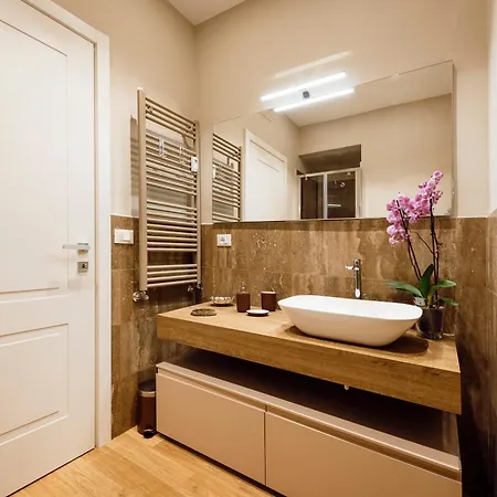 Apartment Design Monti Spacious 115 Sqm Rome